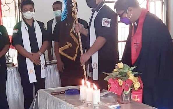 Rumende Pimpin Panji Yosua Exodus