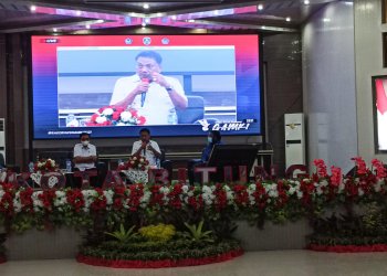 Olly Dondokambey Saat Memberikan Materi di Rakernas GAMKI