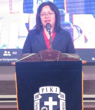 Ketum DPP PIKI Dr. Badikenita Putri Sitepu SE, M.Si saat membawakan sambutan di Dies Natalis PIKI ke 58 di Kota Bitung