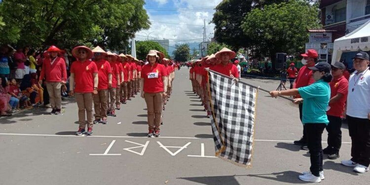Tim Gerak Jalan DKPP Dengan Memakai Tolu