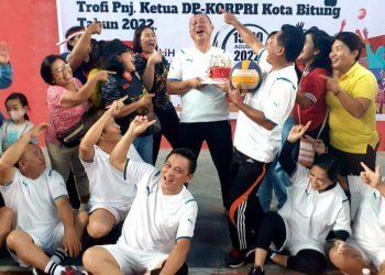 Tim Volly DKPP saat memenangkan Pertandingan sekaligus peryaan HUT Kadis