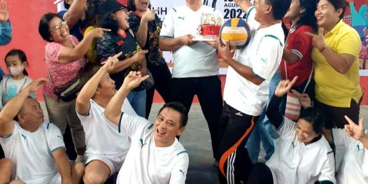 Tim Volly DKPP saat memenangkan Pertandingan sekaligus peryaan HUT Kadis