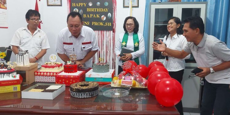 Kadis Stevens Prok SH mendapat surprice