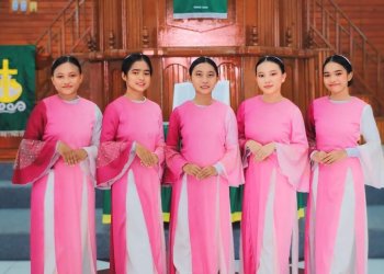 Para Penari Tarian Kreatif Remaja GMIM Genesaret Pateten